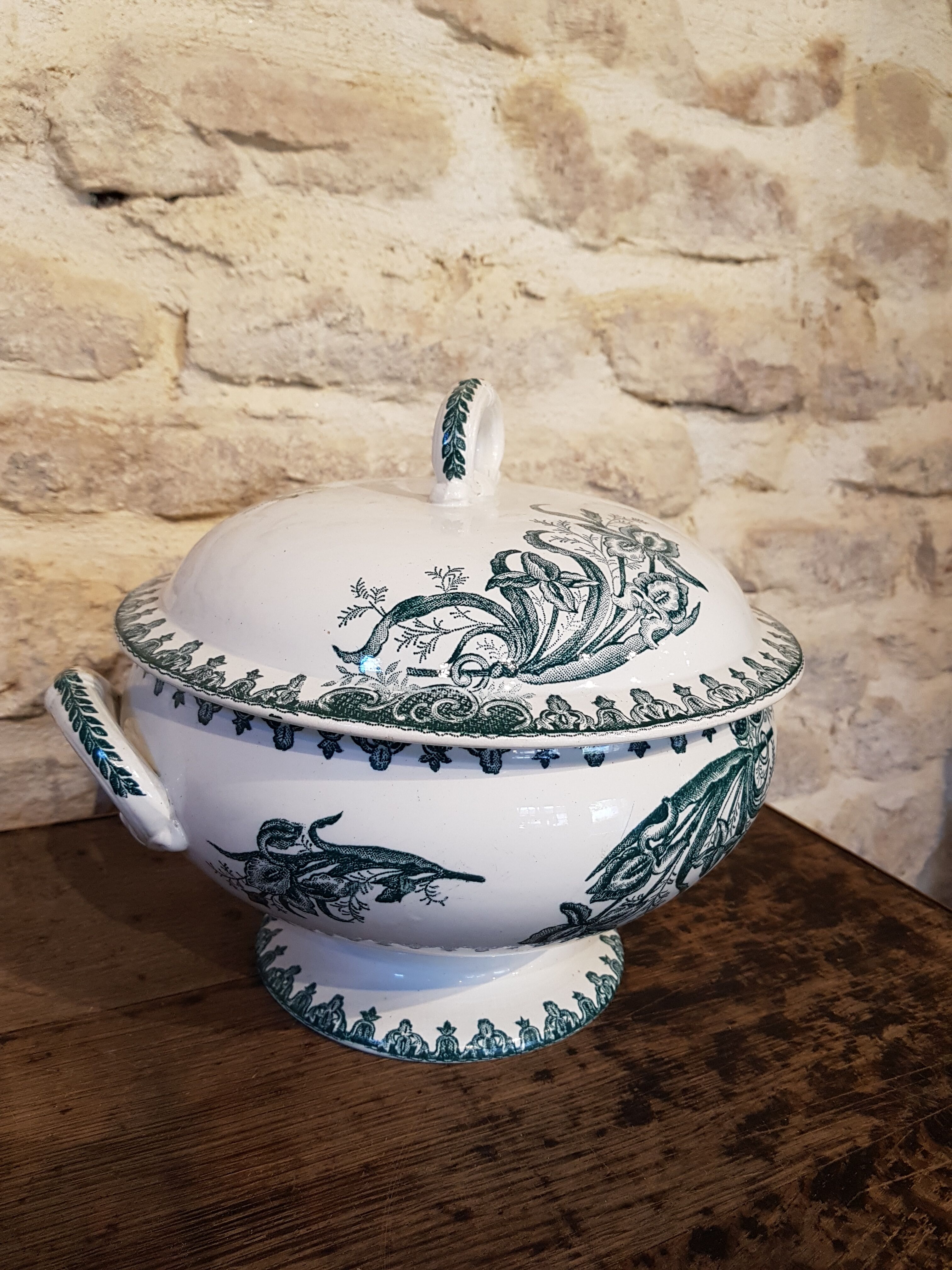 Old tureen iron Earth model Iris