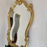 Miroir doré de style baroque Louis XV
