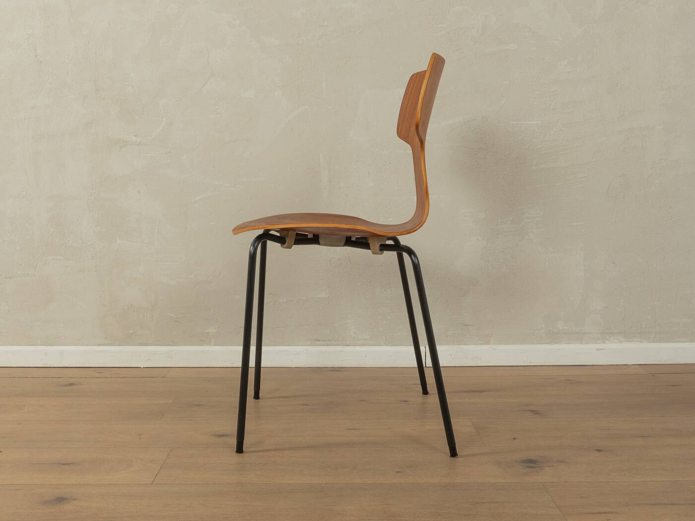 3103 hammer chairs, arne jacobsen, vintage