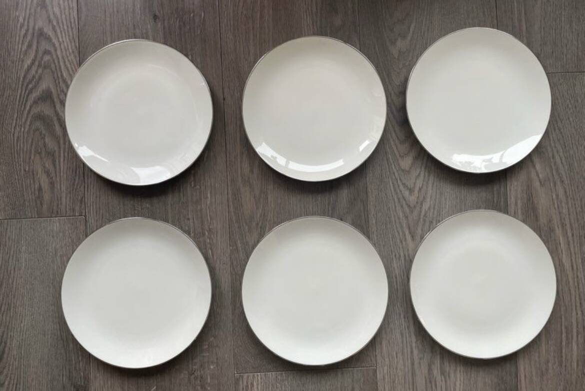 Dessert set – 6 white porcelain plates with silver trim – Seltm