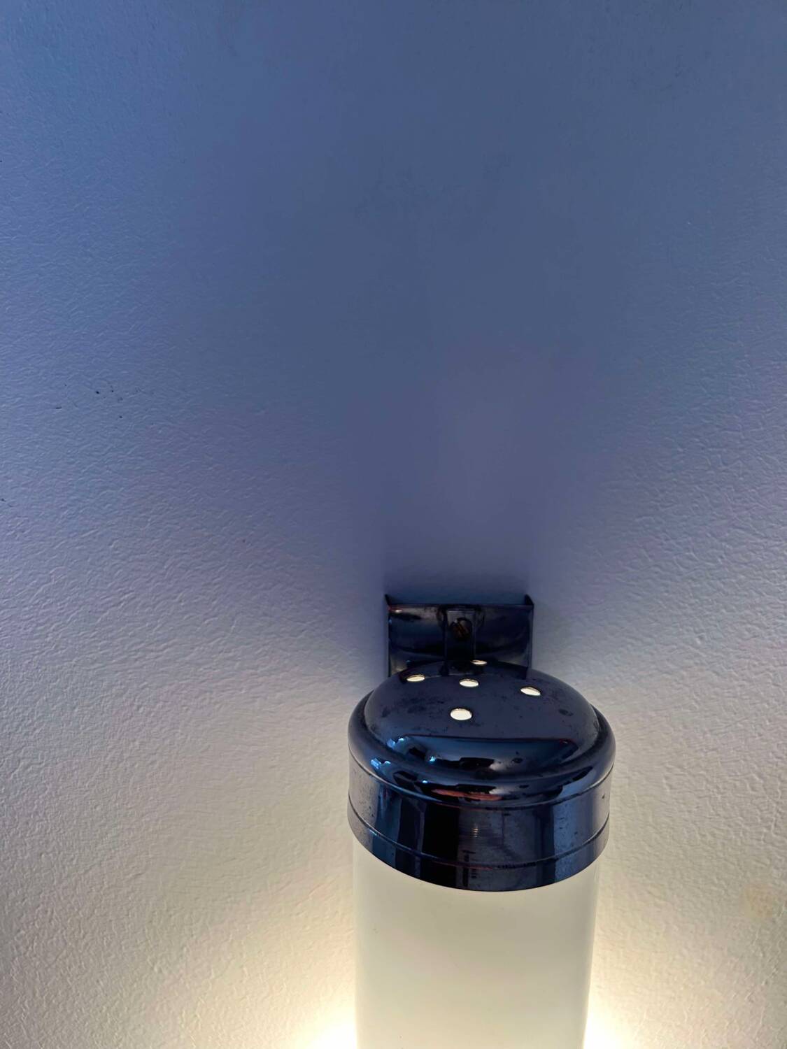 Vintage art deco wall light, chrome and opaline glass, France 1930