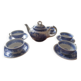Villeroy and Boch teapot and cups