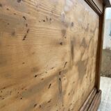 Trading counter central island pine