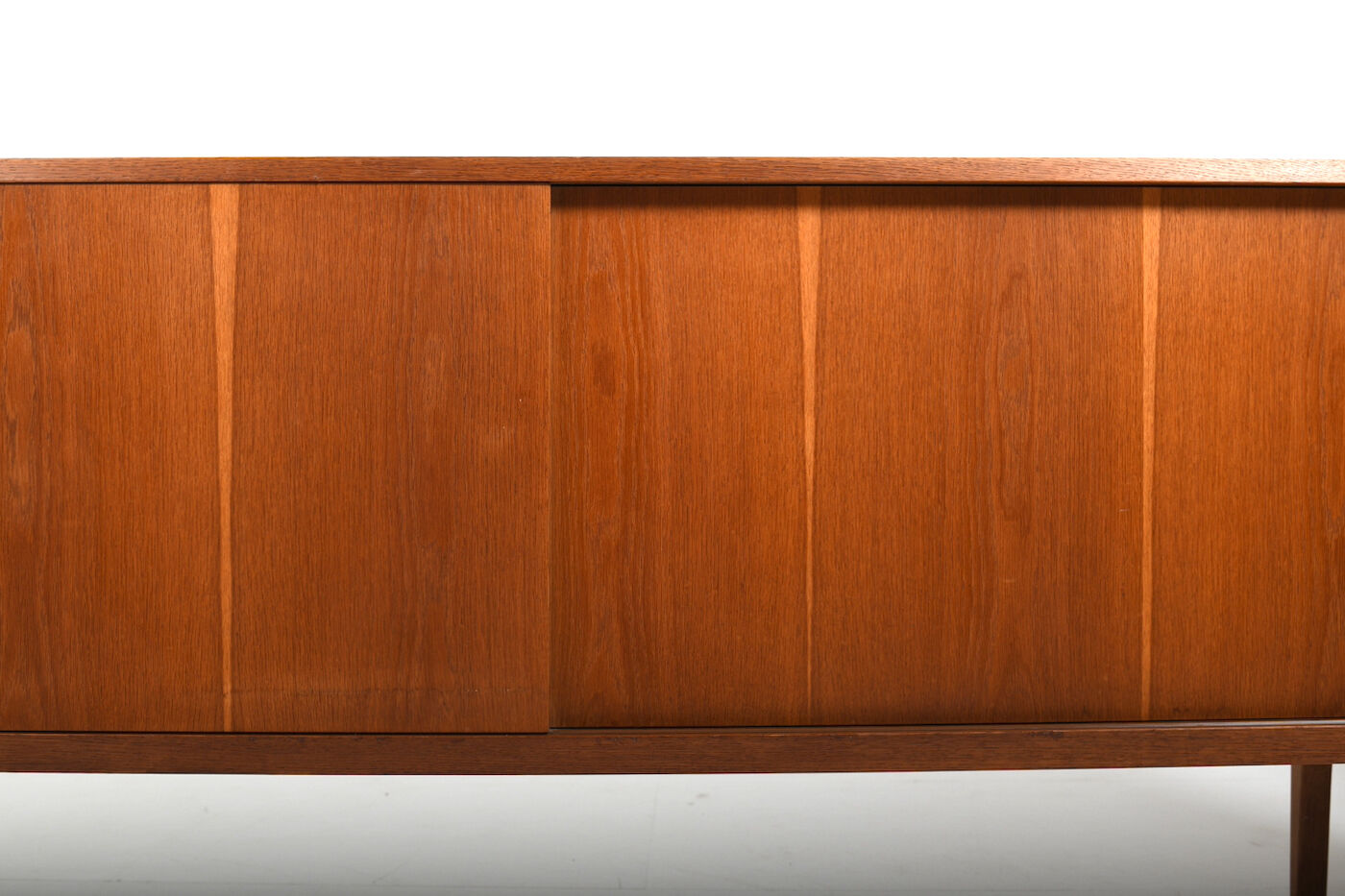 Mid Century fine Danish Sideboard in Oak 1960s.