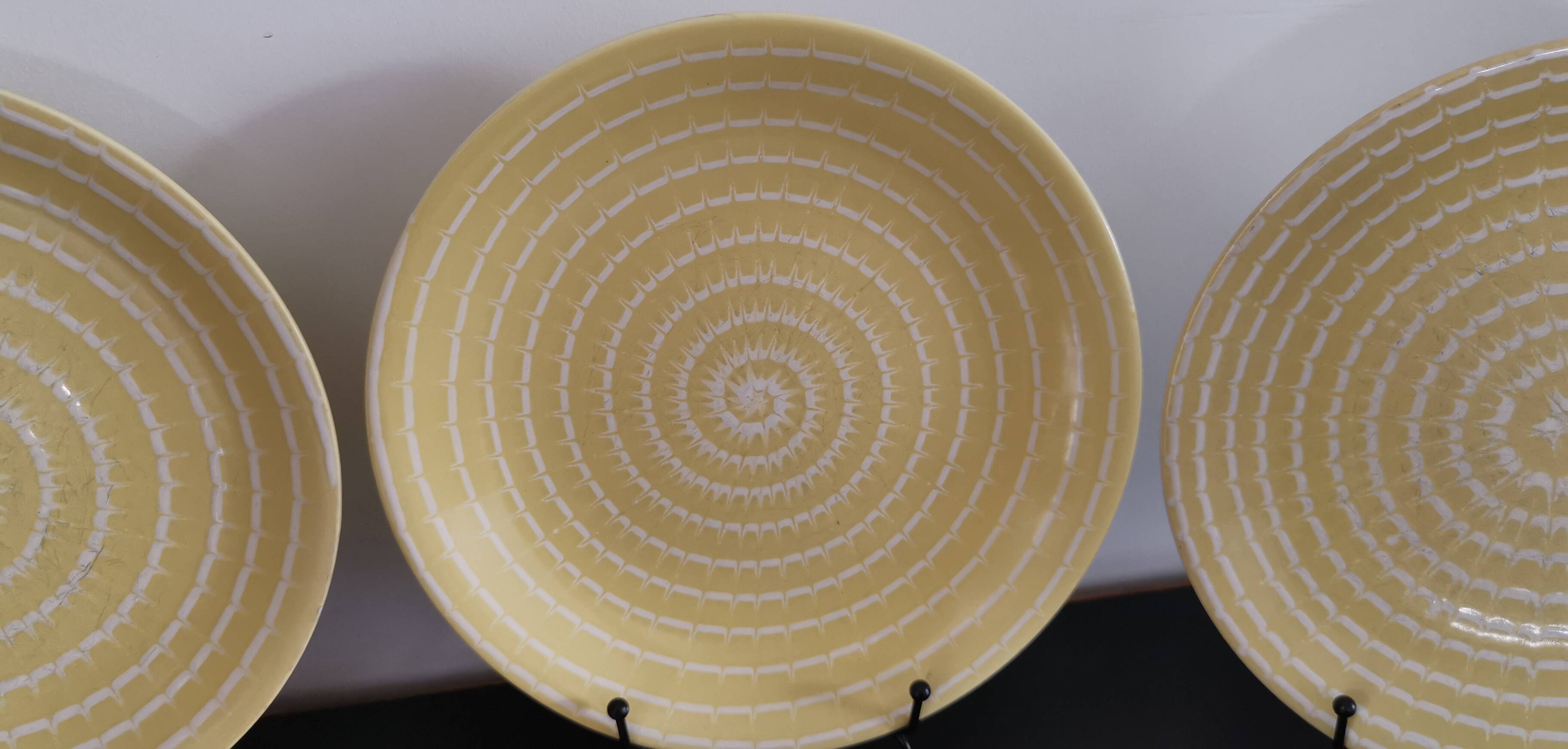 Set of 5 old Longchamp sunny yellow flat plates