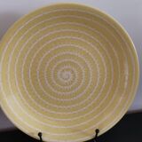 Lot de 5 anciennes assiettes plates Longchamp jaune soleil