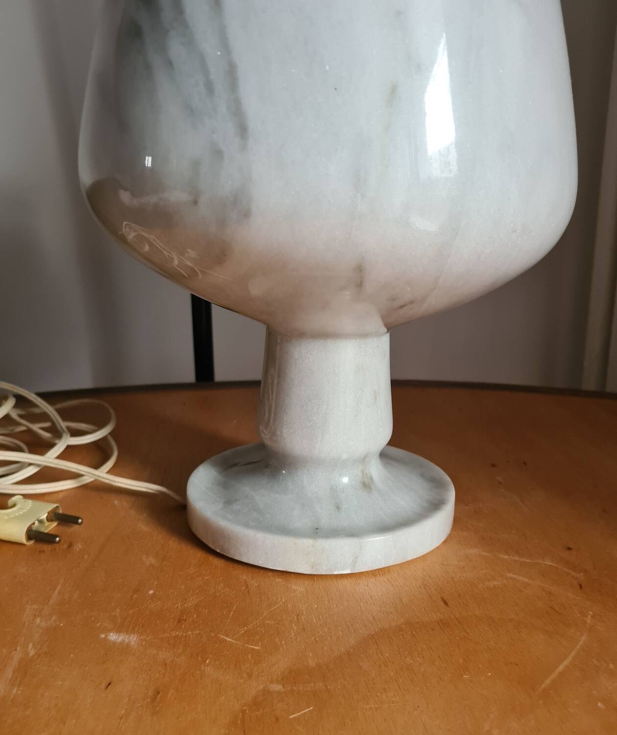 Vintage Carrara marble lamp