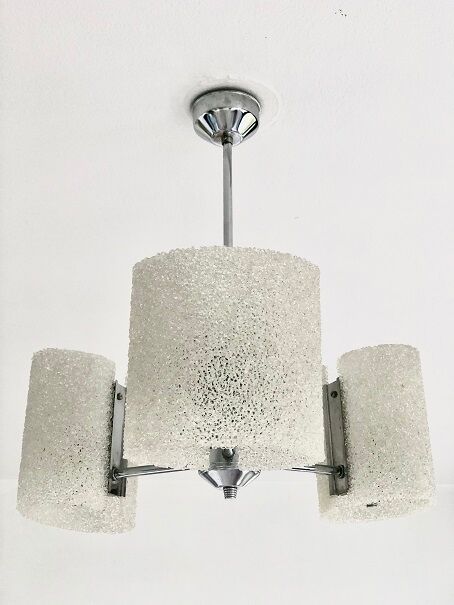 Lustre 3 feux en perspex des années 60