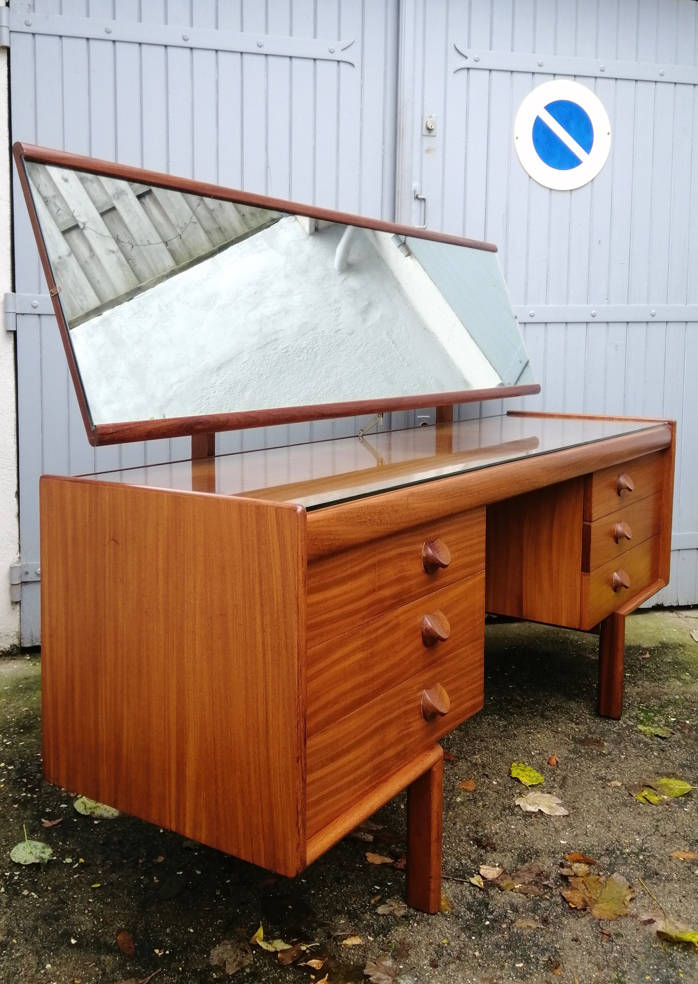 Teak dressing table from the 60s by White & Newton