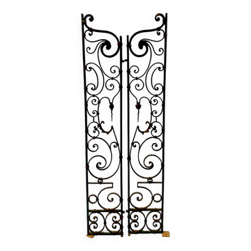 Set of two hammered wrought iron doors, 20th century