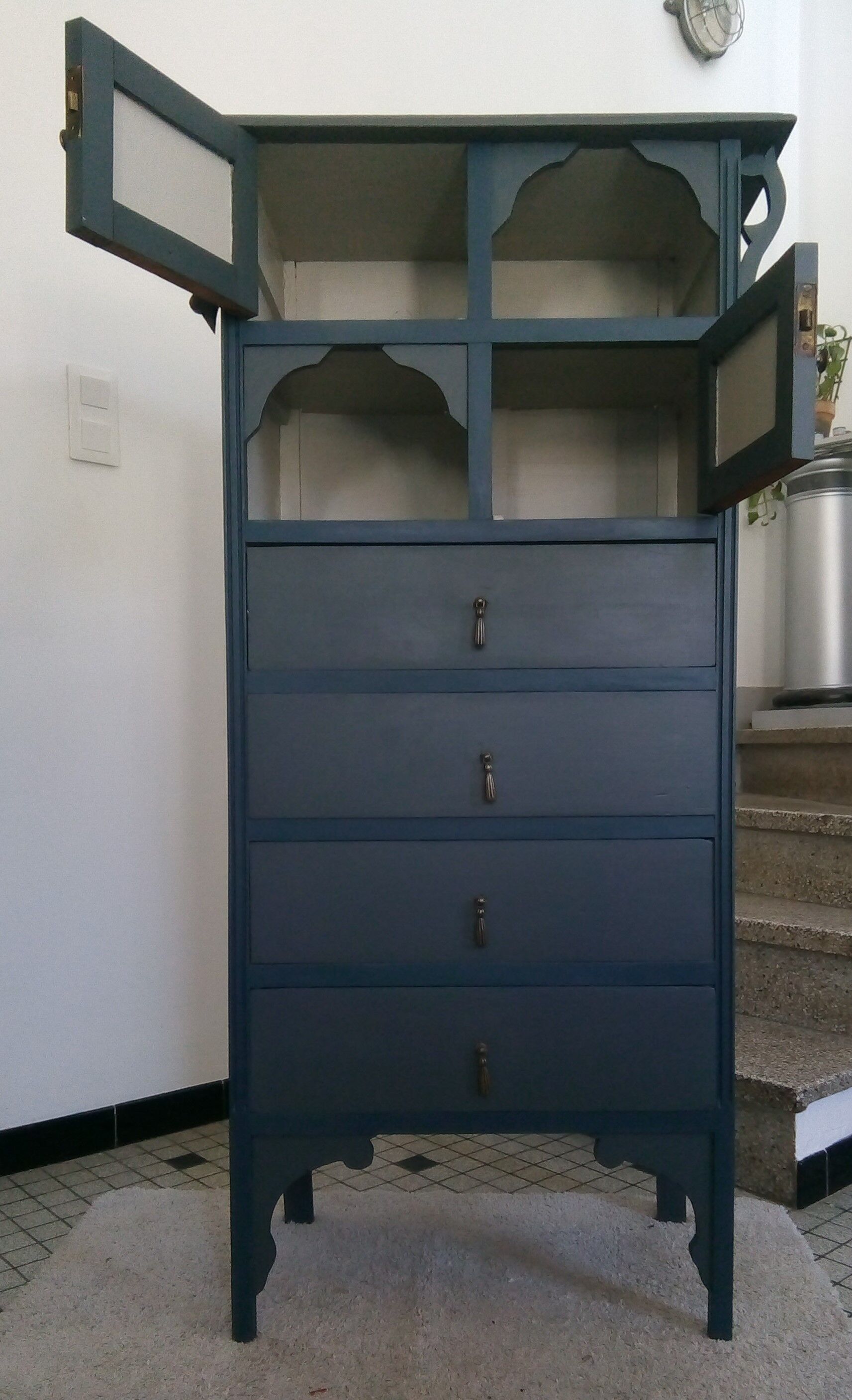 Napoleon 3 cabinet with drawers