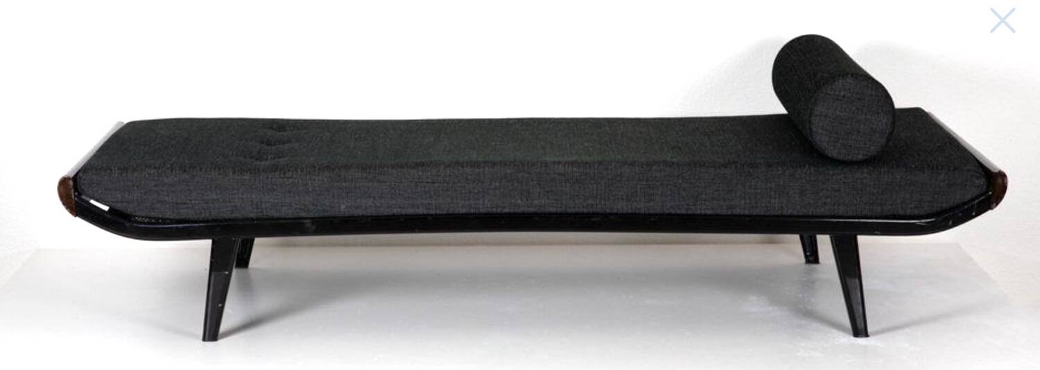 Cleopatra vintage scandinavian daybed