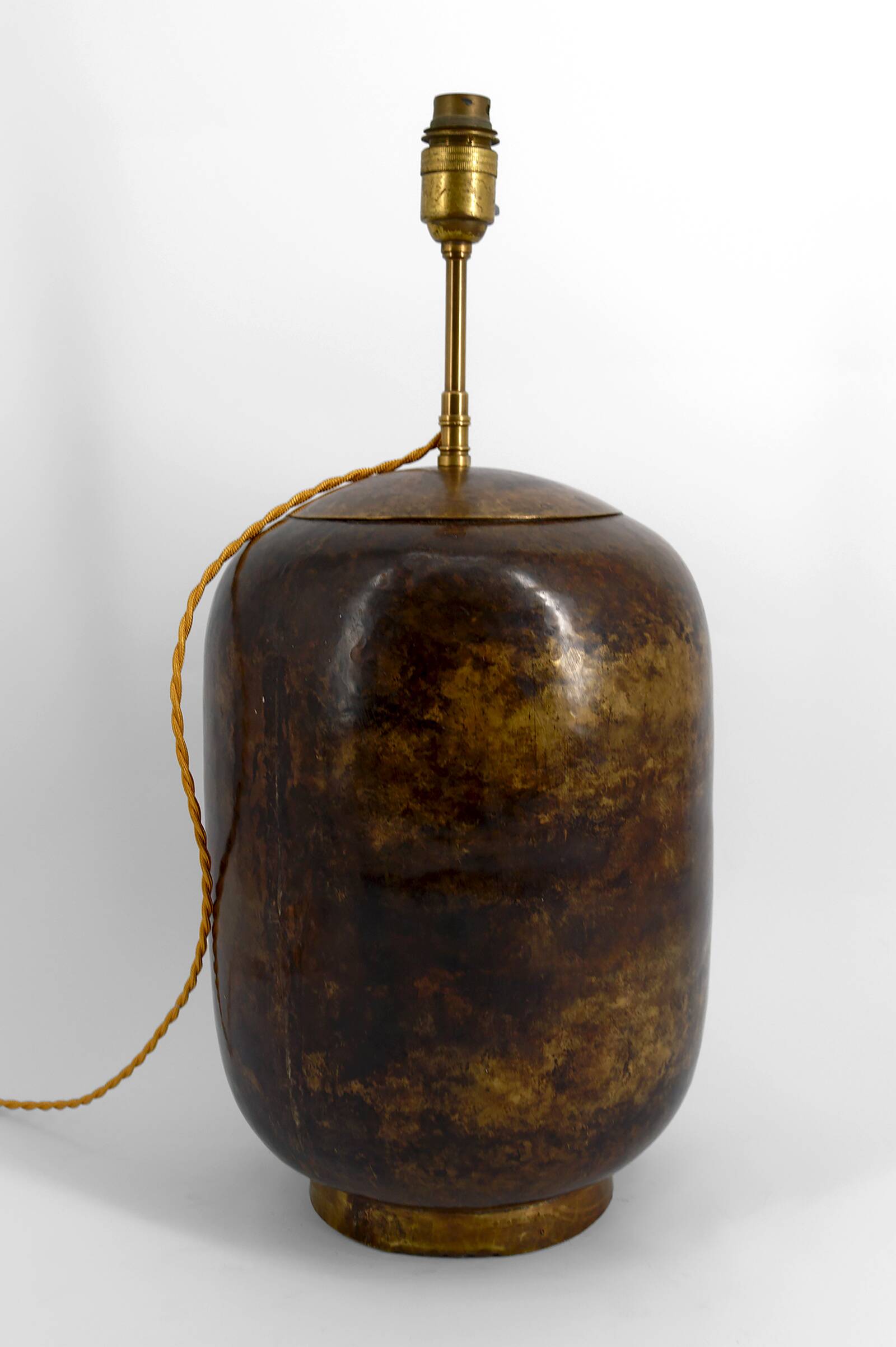 Art Deco modernist lamp in patinated brass, circa 1930.