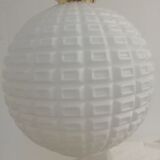 Ceiling lamp with white opal balloon
