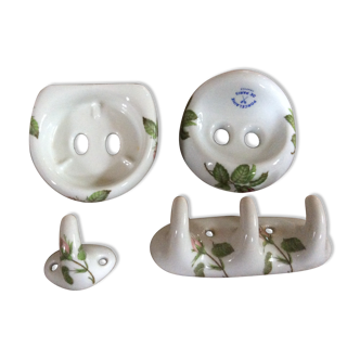 Set of hooks and soap holder