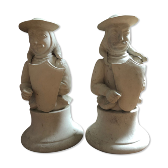 Pair of garden statues