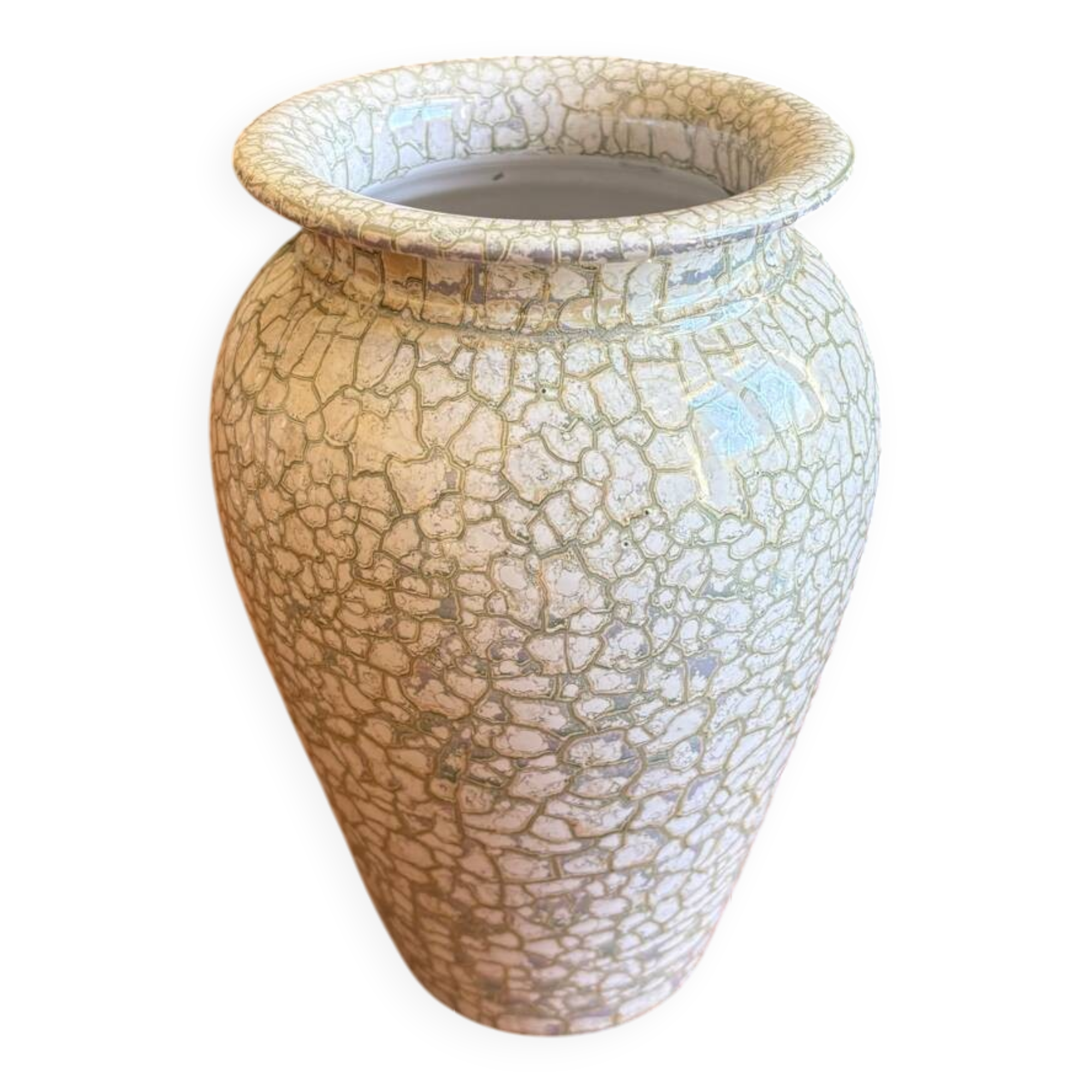 Emerald-colored enameled vase