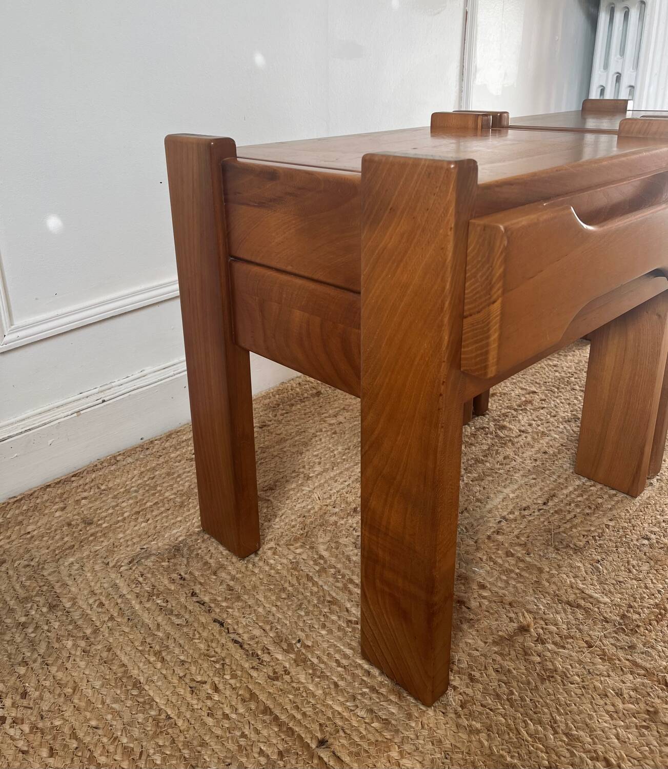 Paire de tables de chevet en orme maison regain 1970