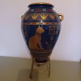 Vase doré de bast