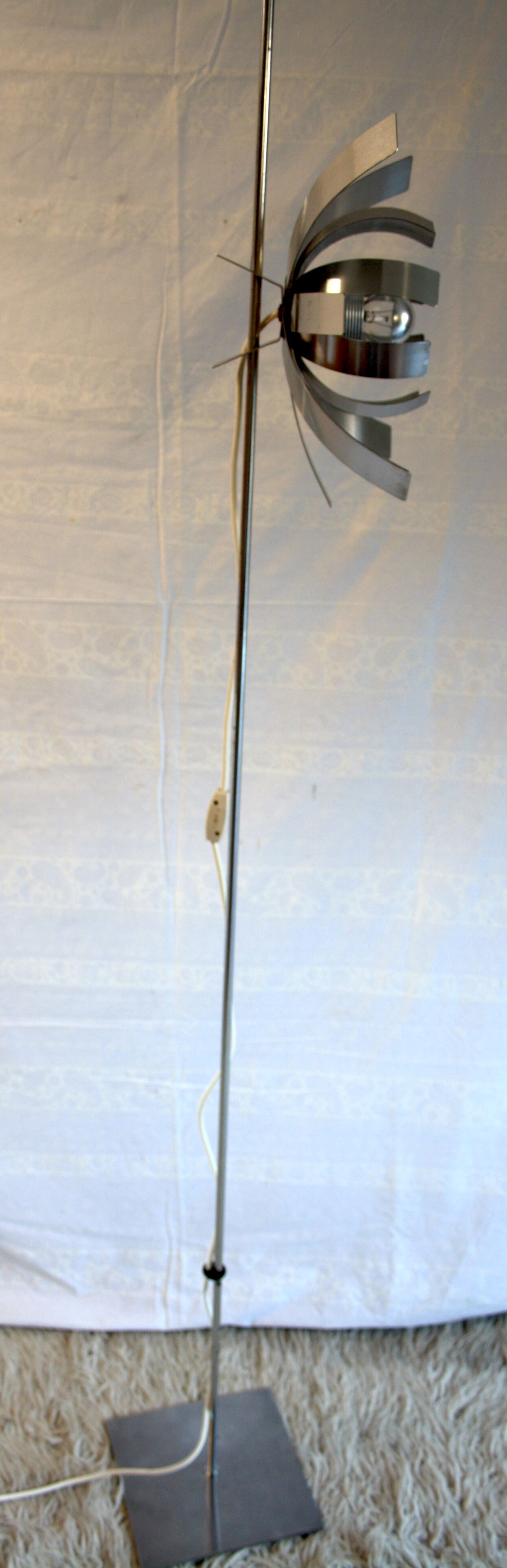 Lamp post flower by Jocelyne Trocmé - 70's