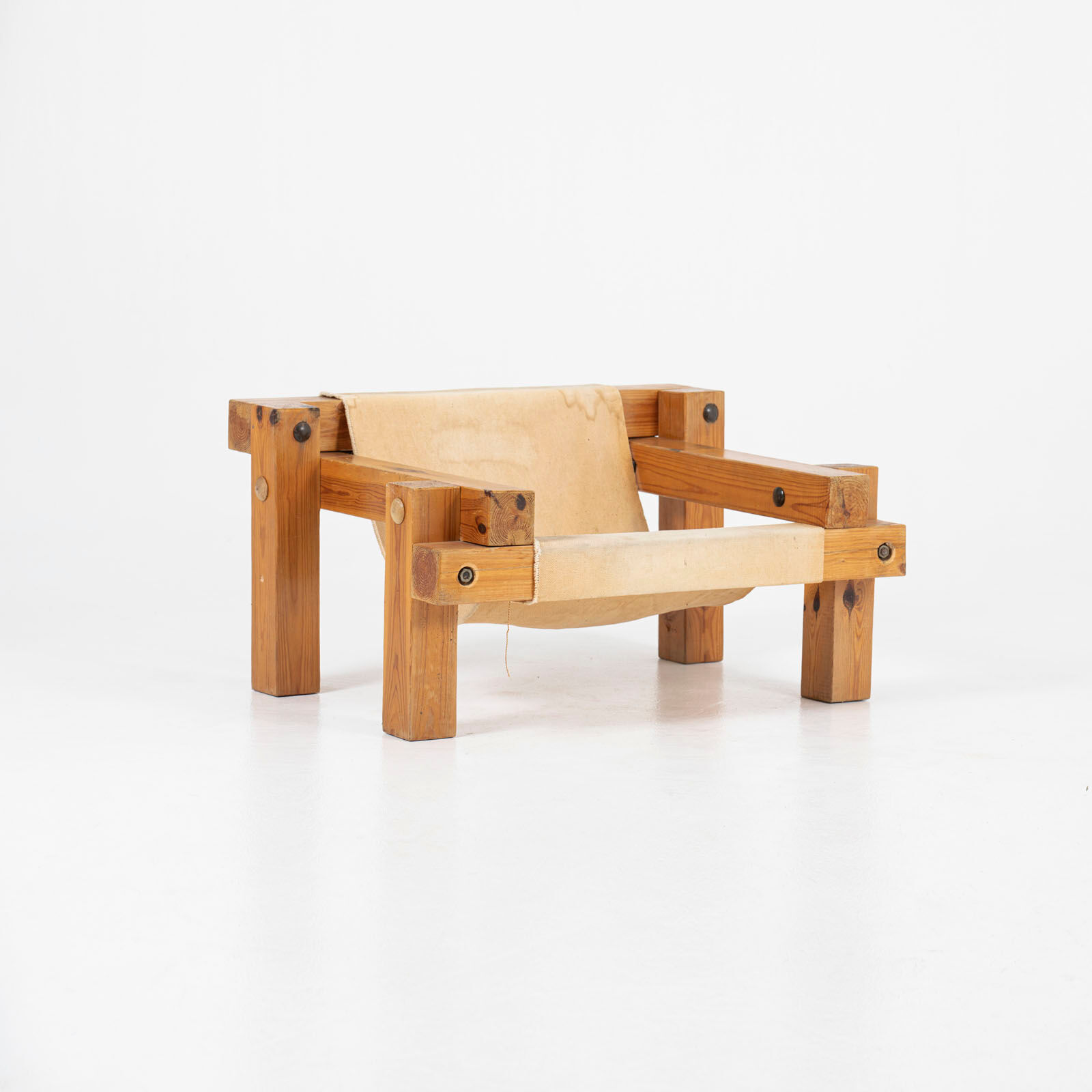 Pair of brutalist chairs in pine and canvas, 1970s