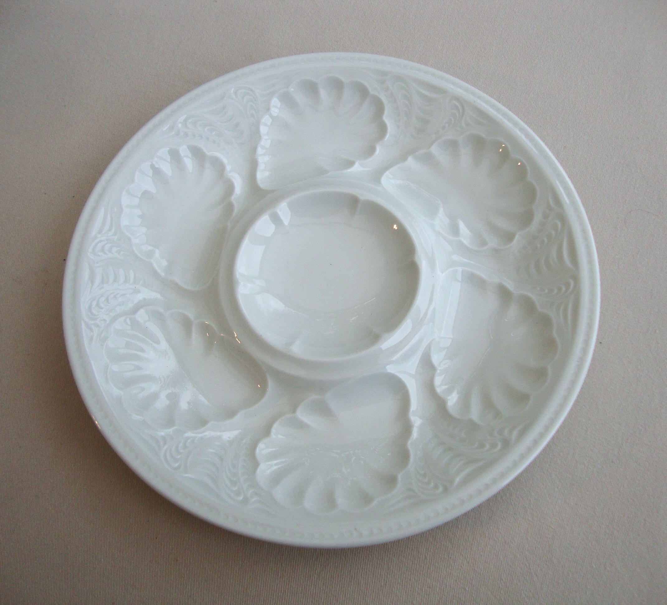 6 porcelain oyster plates Tharaud Limoges