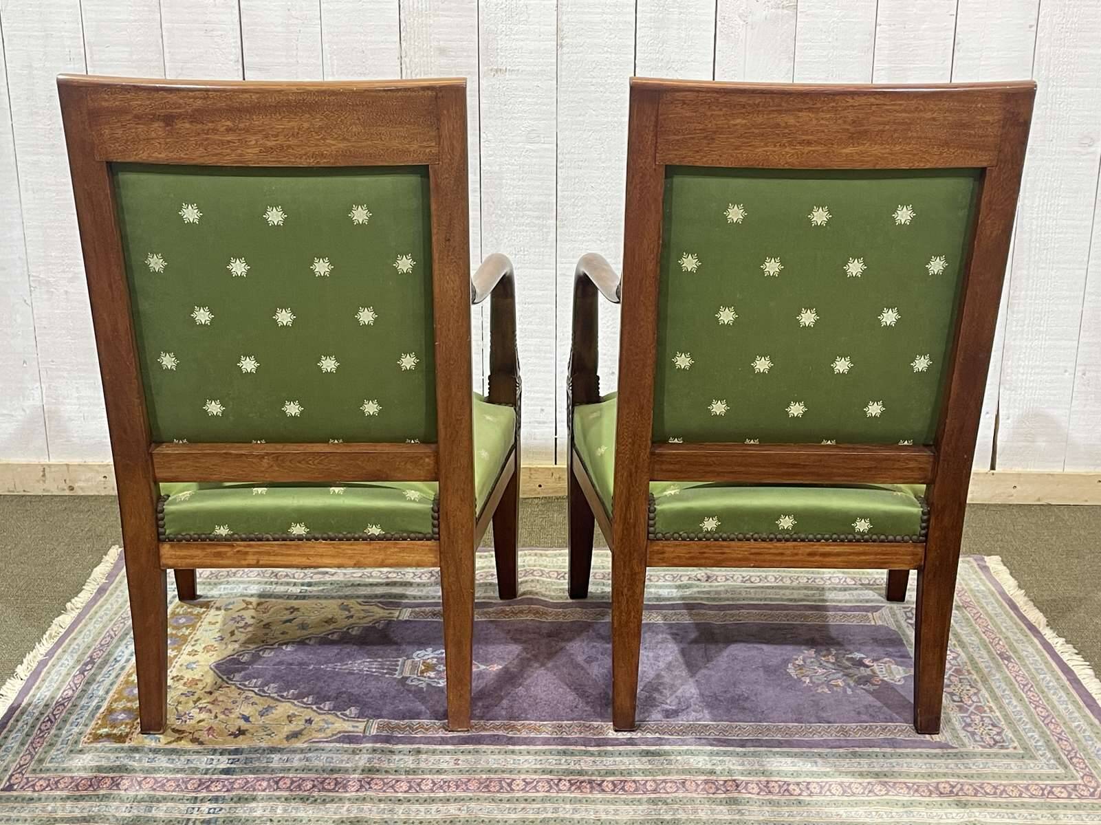 Paire de fauteuils style Empire en acajou, travail des années 50