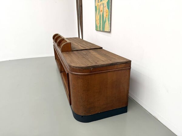 Comptoir de commerce ancien