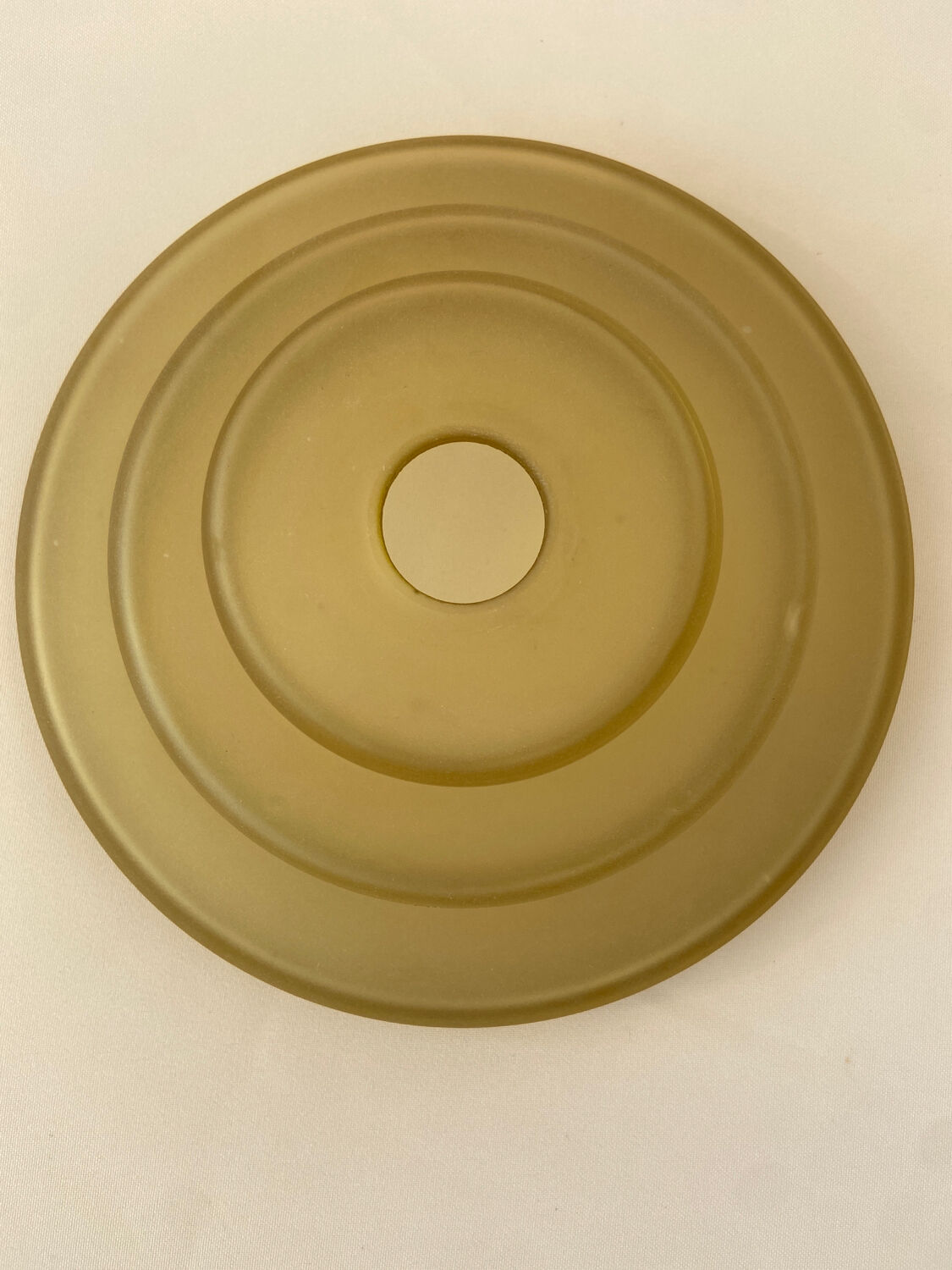 Yellow lampshade in grained glass