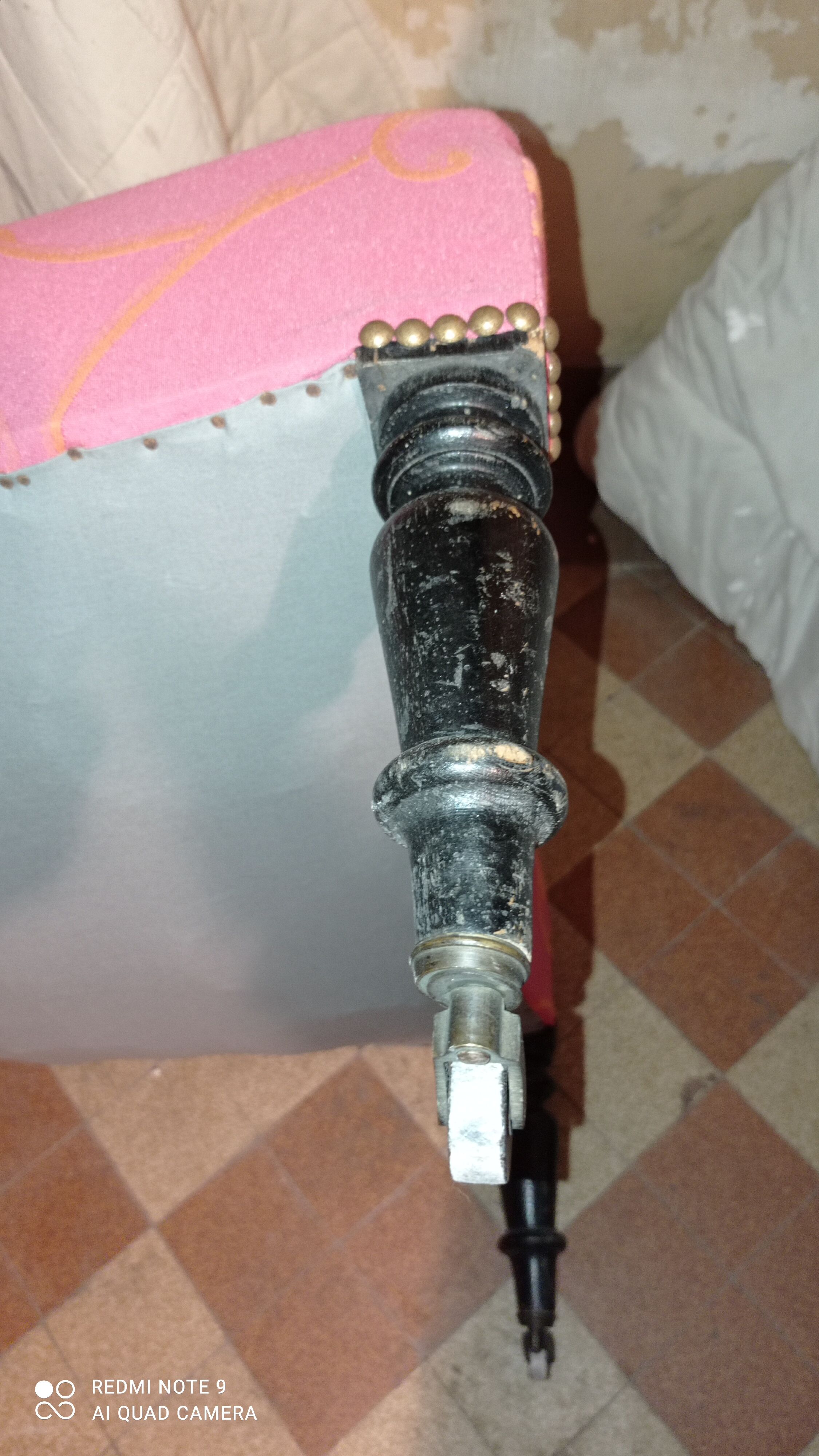 Upholstered footrest