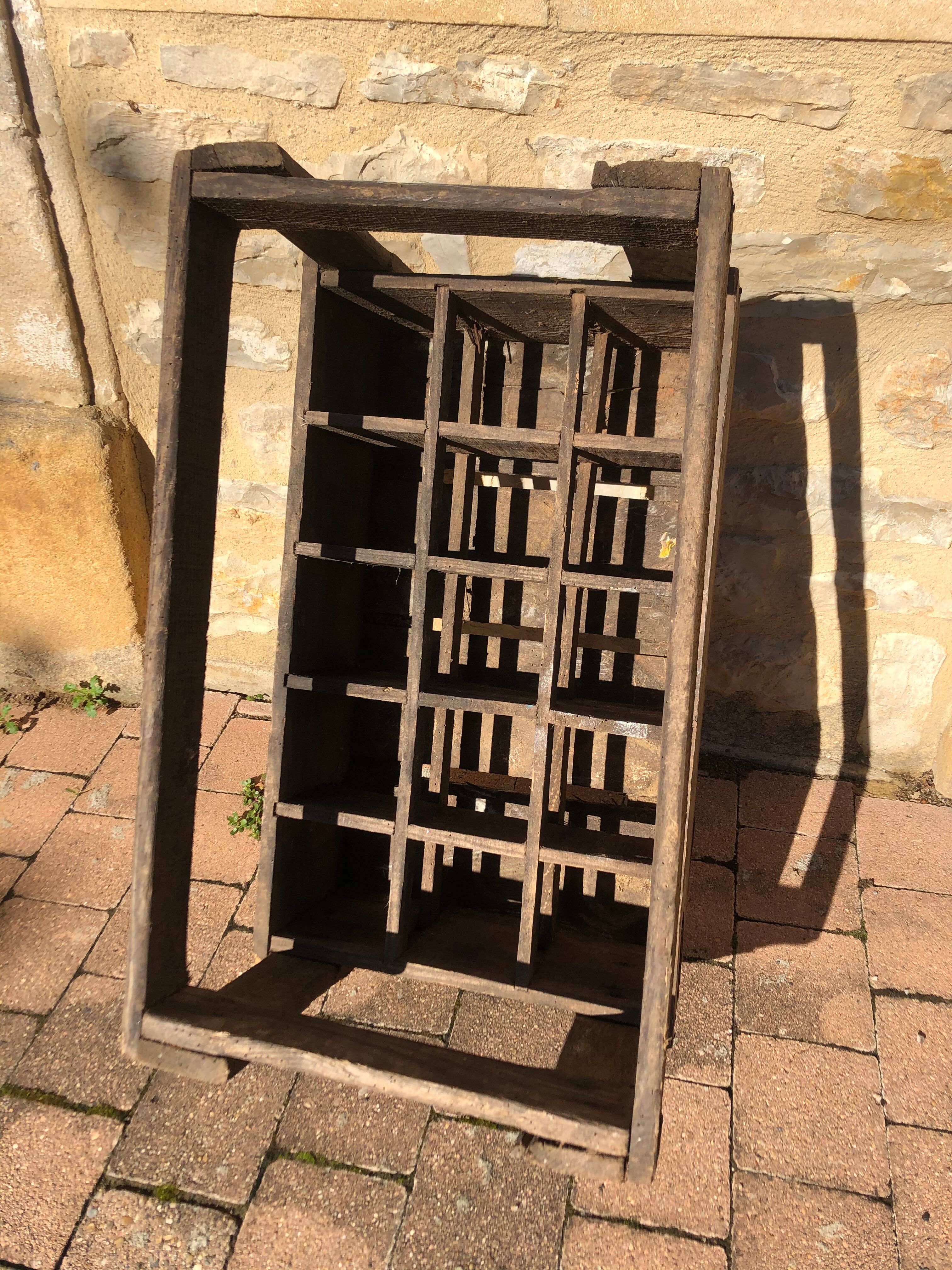 Wooden crate-bottle storage