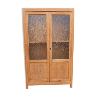 Armoire parisienne