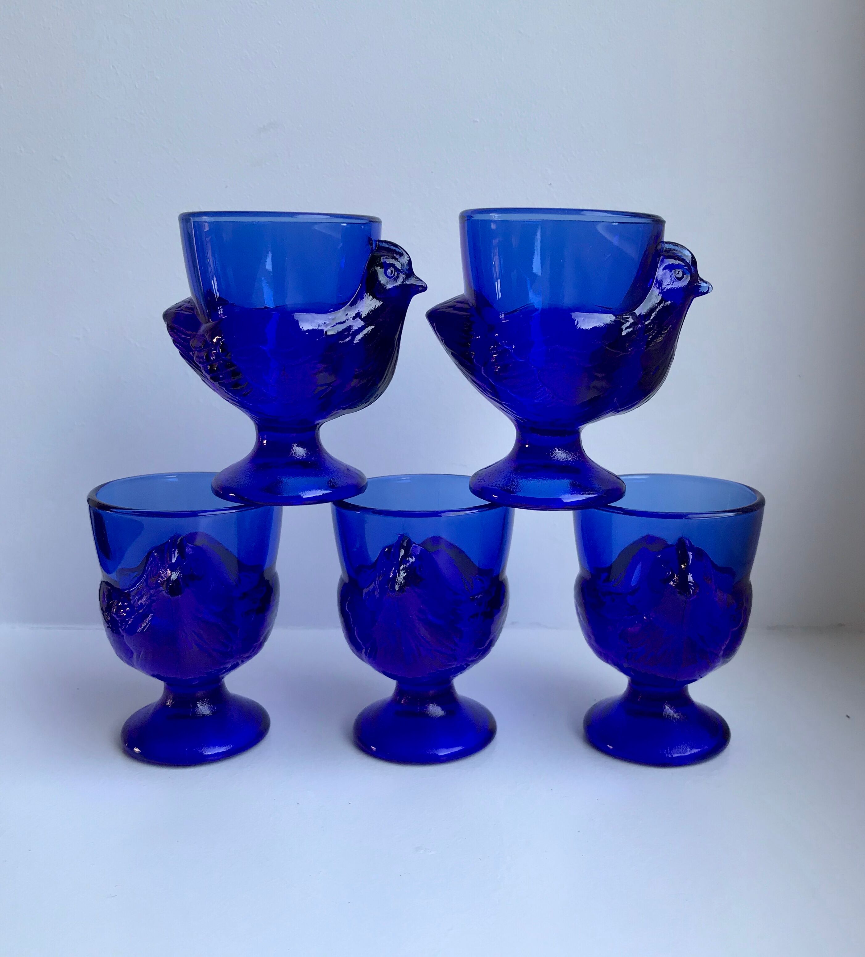 Set of 5 shells model hens in glass color royal blue 70s