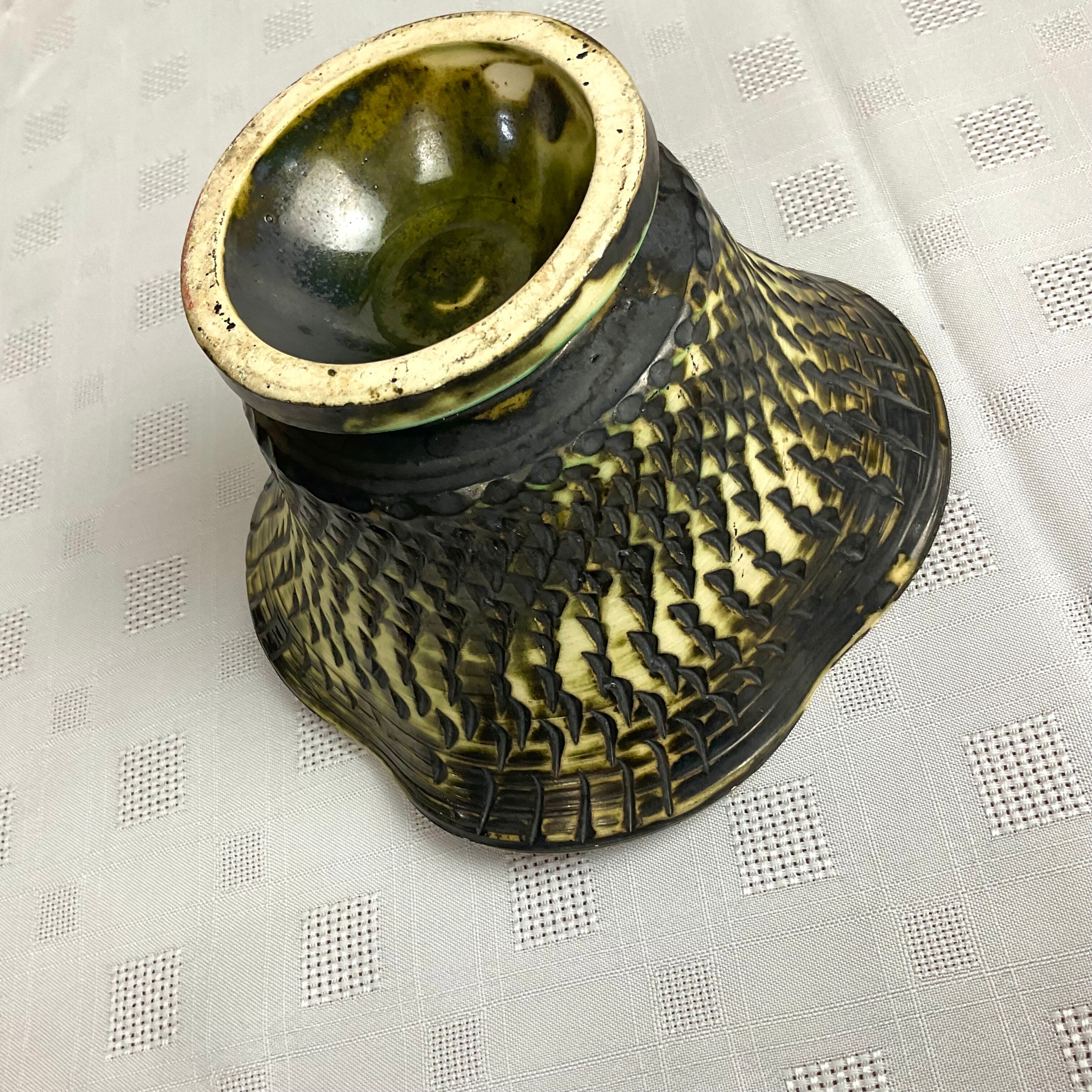 Vintage ceramic pot cover