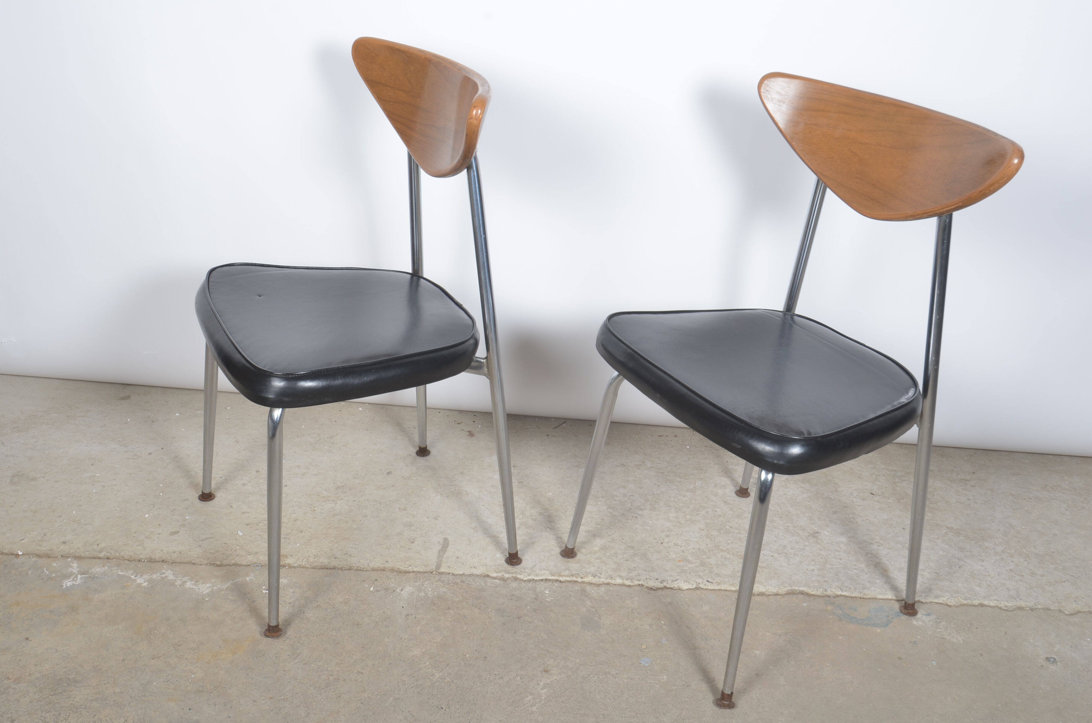 Pair of craft Quebec style chairs