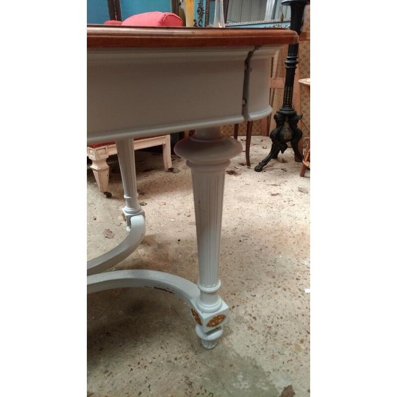 Extendable table Louis XV style