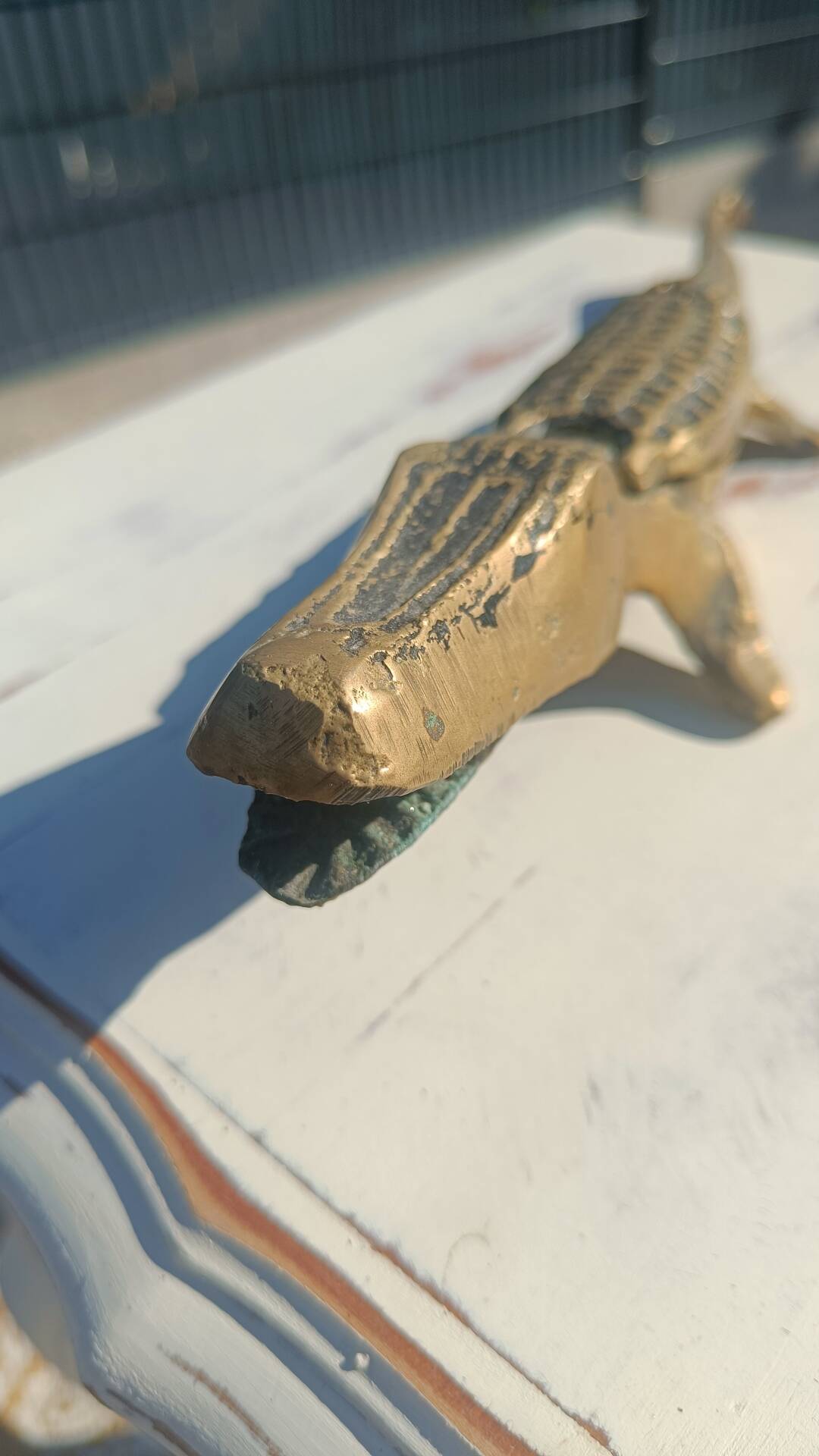 bronze crocodile ashtray 35 cm