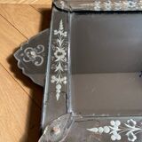 Miroir vénitien ancien avec gravures florales