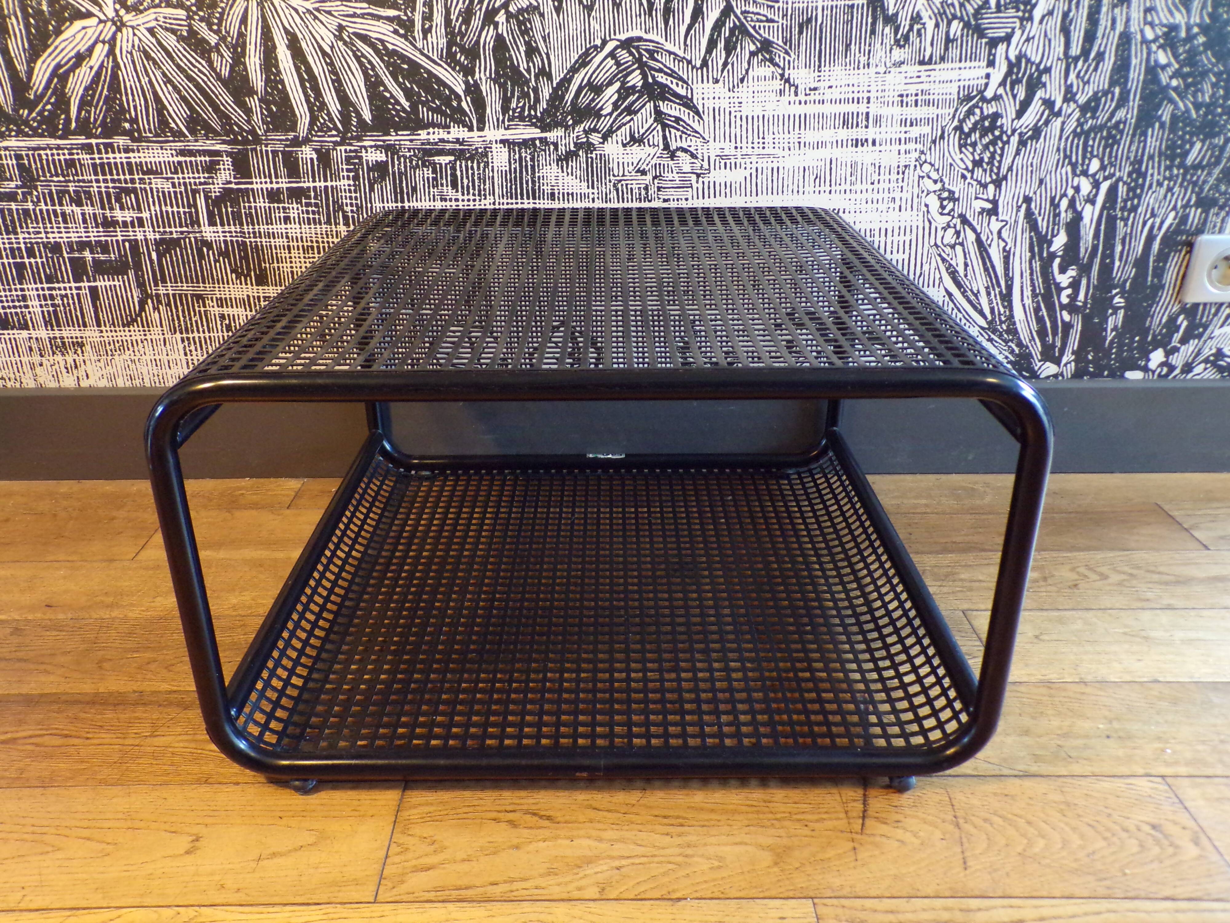 Table basse Talin Vincenza en tôle perforée 1970