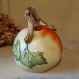 Set théière de Lucien Michelaud pour Limoges en forme de pomme
