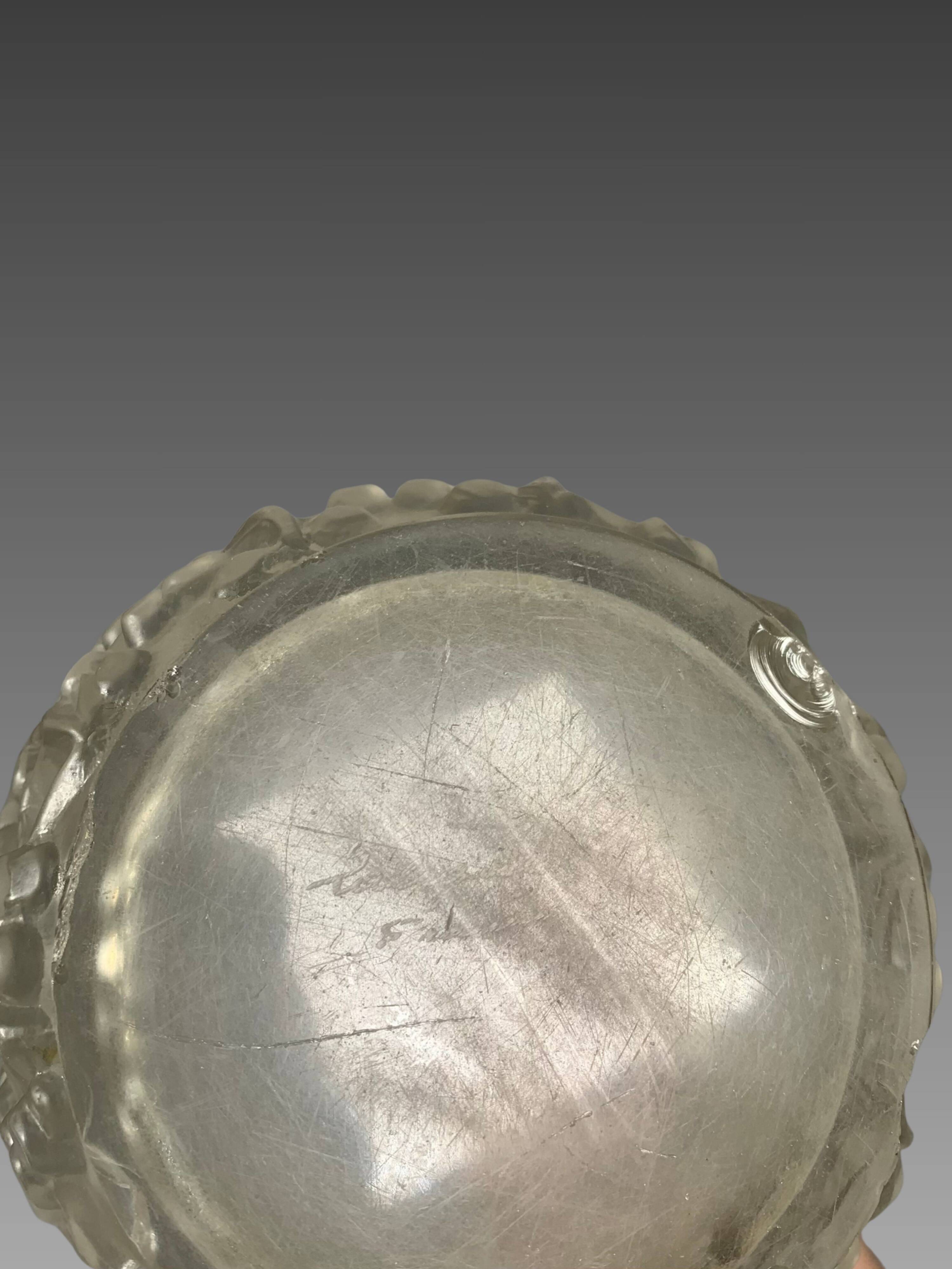 René Lalique (1860-1945) Vase "St Tropez", circa 1937 Art Deco