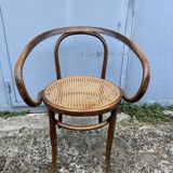 Thonet 209 chair by Mundus