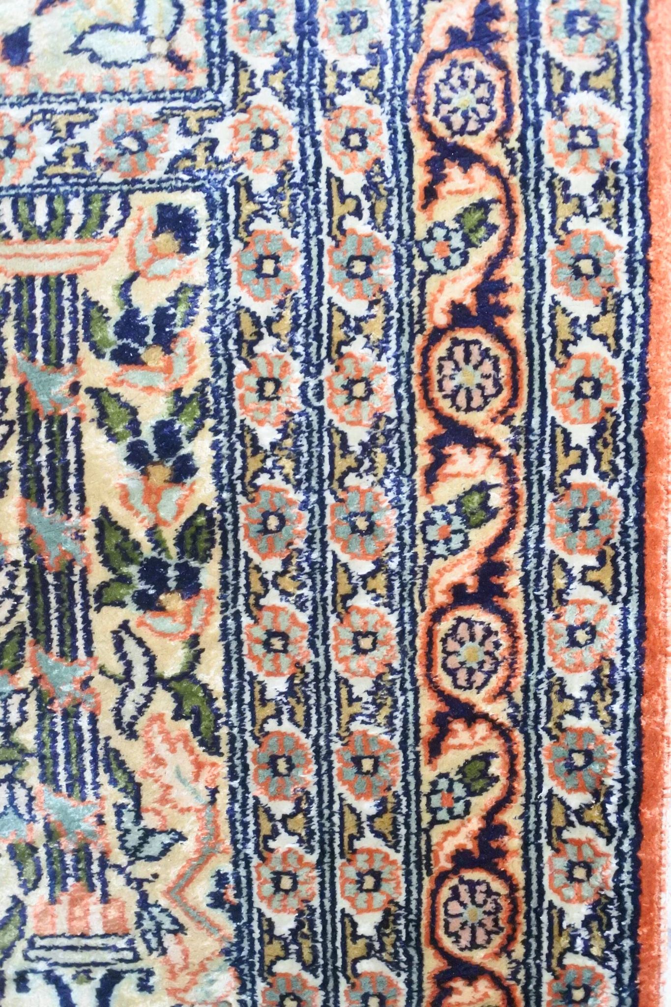 Silk cashmere carpet 143x79cm