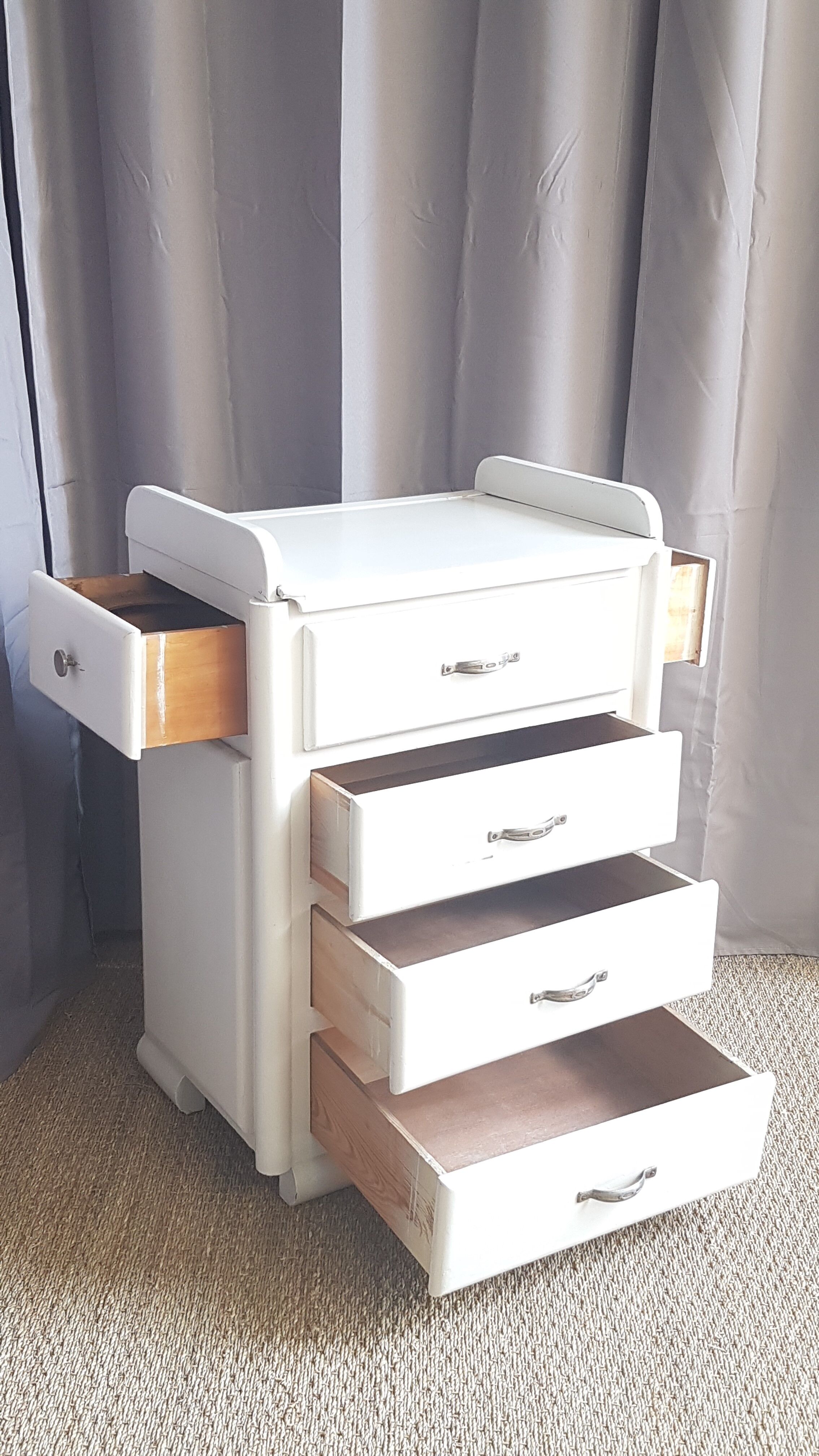 Vintage dresser
