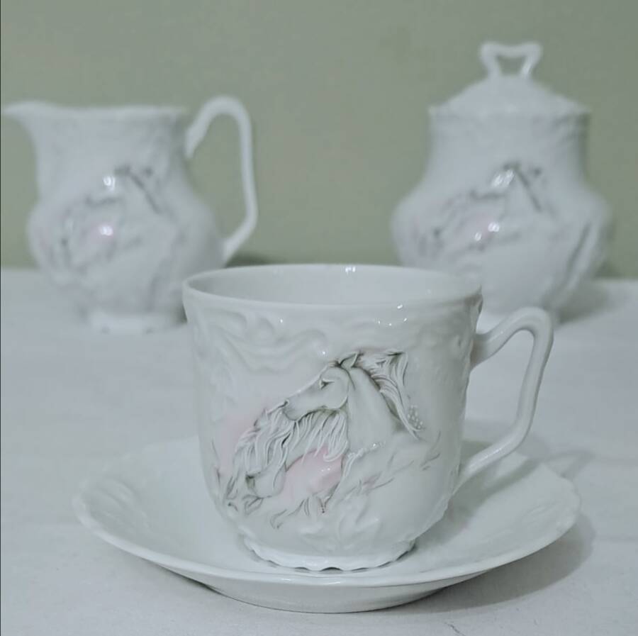 Service à café en porcelaine de Limoges