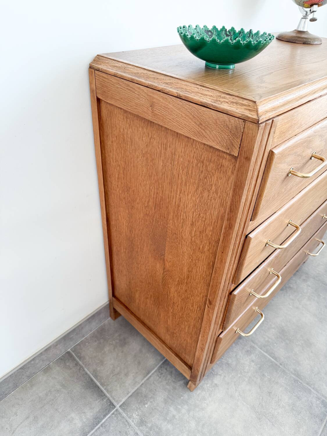 4-drawer chest of drawers, compass feet from the 50s