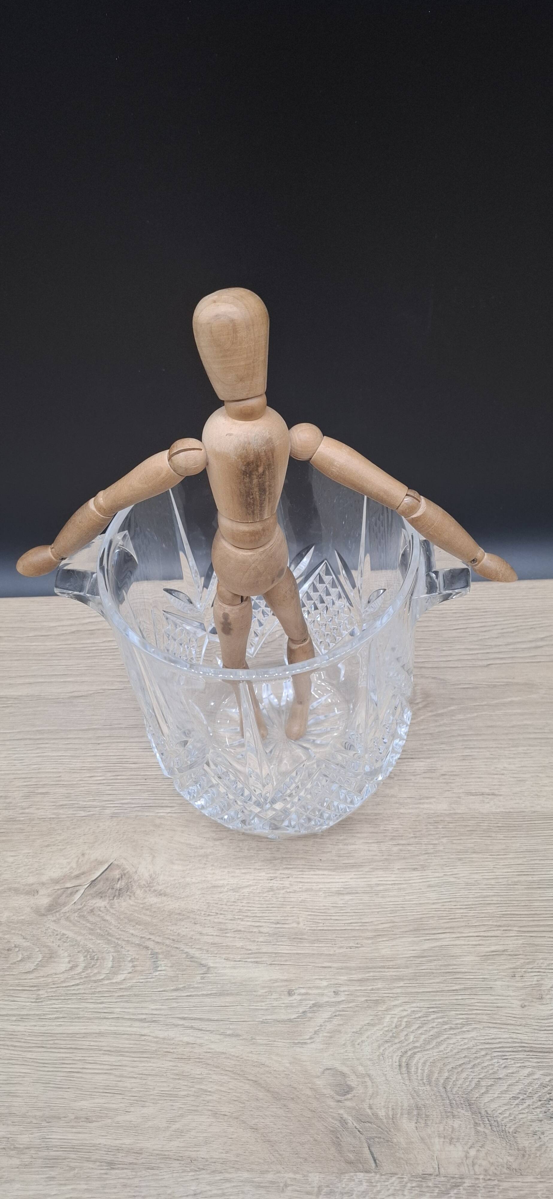 Chiseled crystal champagne bucket