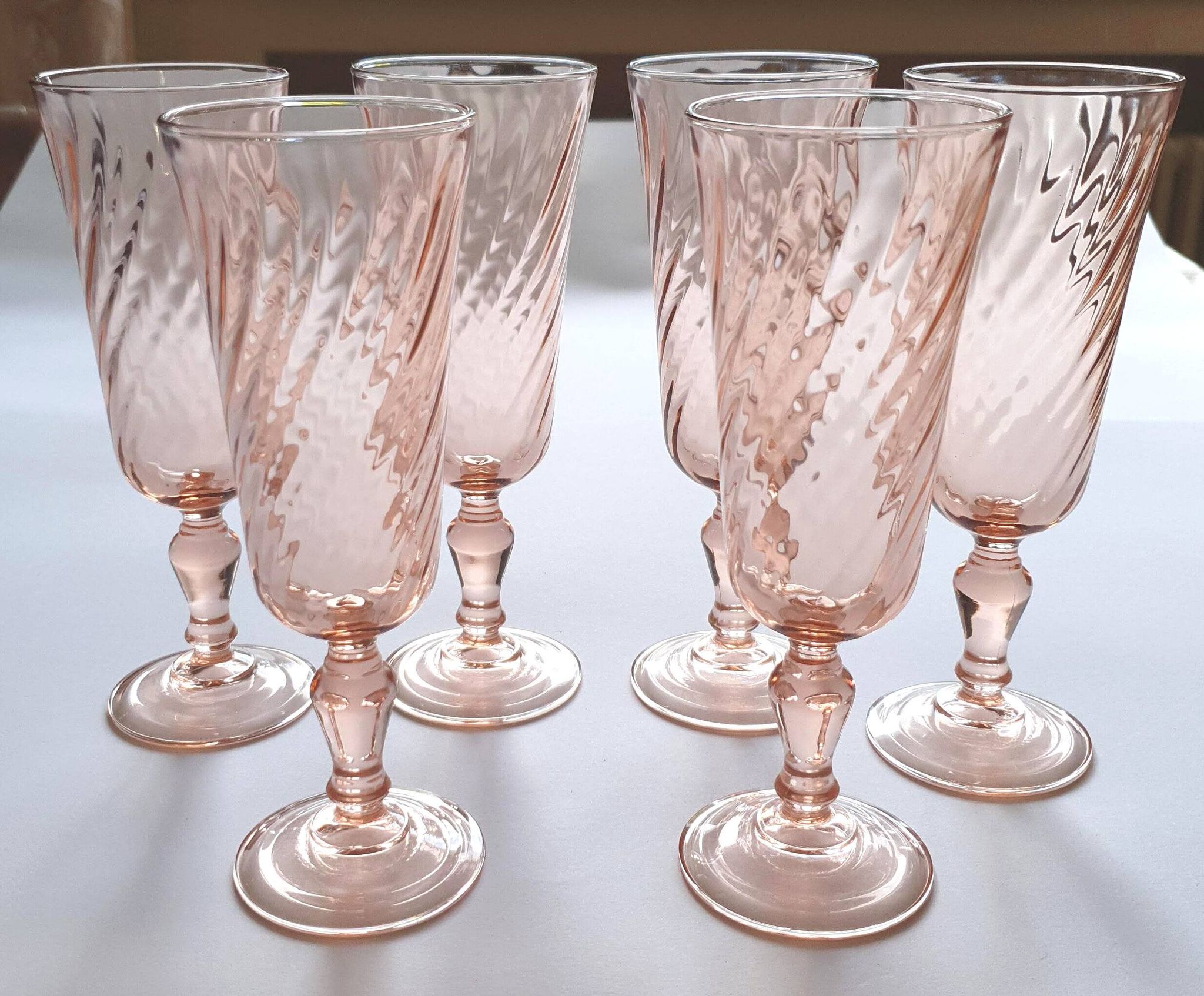 Flutes à champagne rosaline tourbillon arcoroc luminarc
