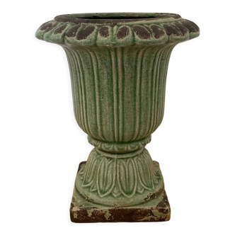 Urn vase vintage