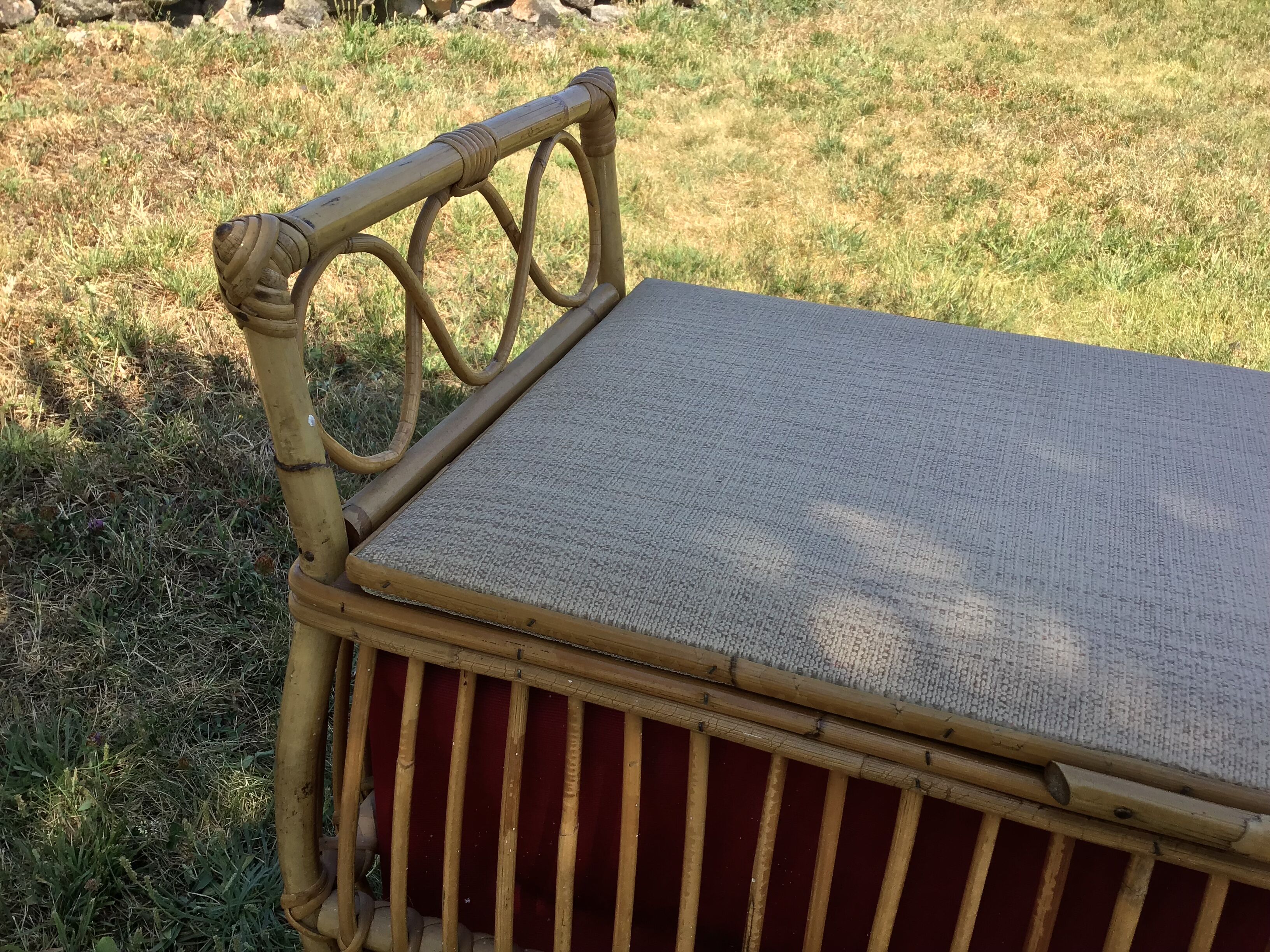 Rattan chest bench - vintage